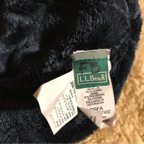 L.L. Bean Kids’ Toque / Knitted Winter Hat With Bear In Ski Goggles. Red. Unisex - Picture 4 of 4